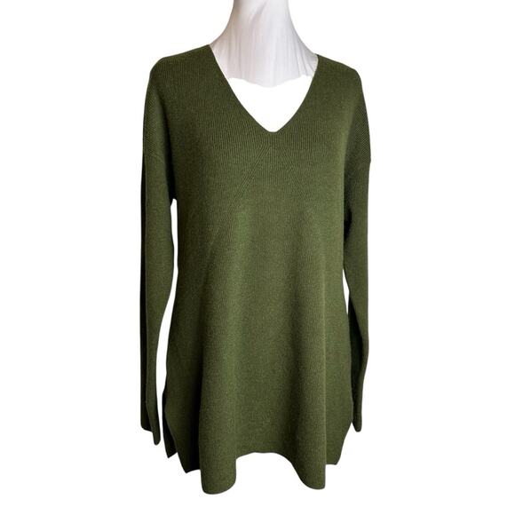 Isabel Maternity Sweater Womens Size M Olive Green Soft Loose Fit Tunic NWT - Picture 1 of 10